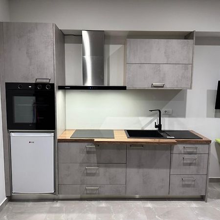 Mojito Beach Apartments With Free Parking Саранда Екстер'єр фото
