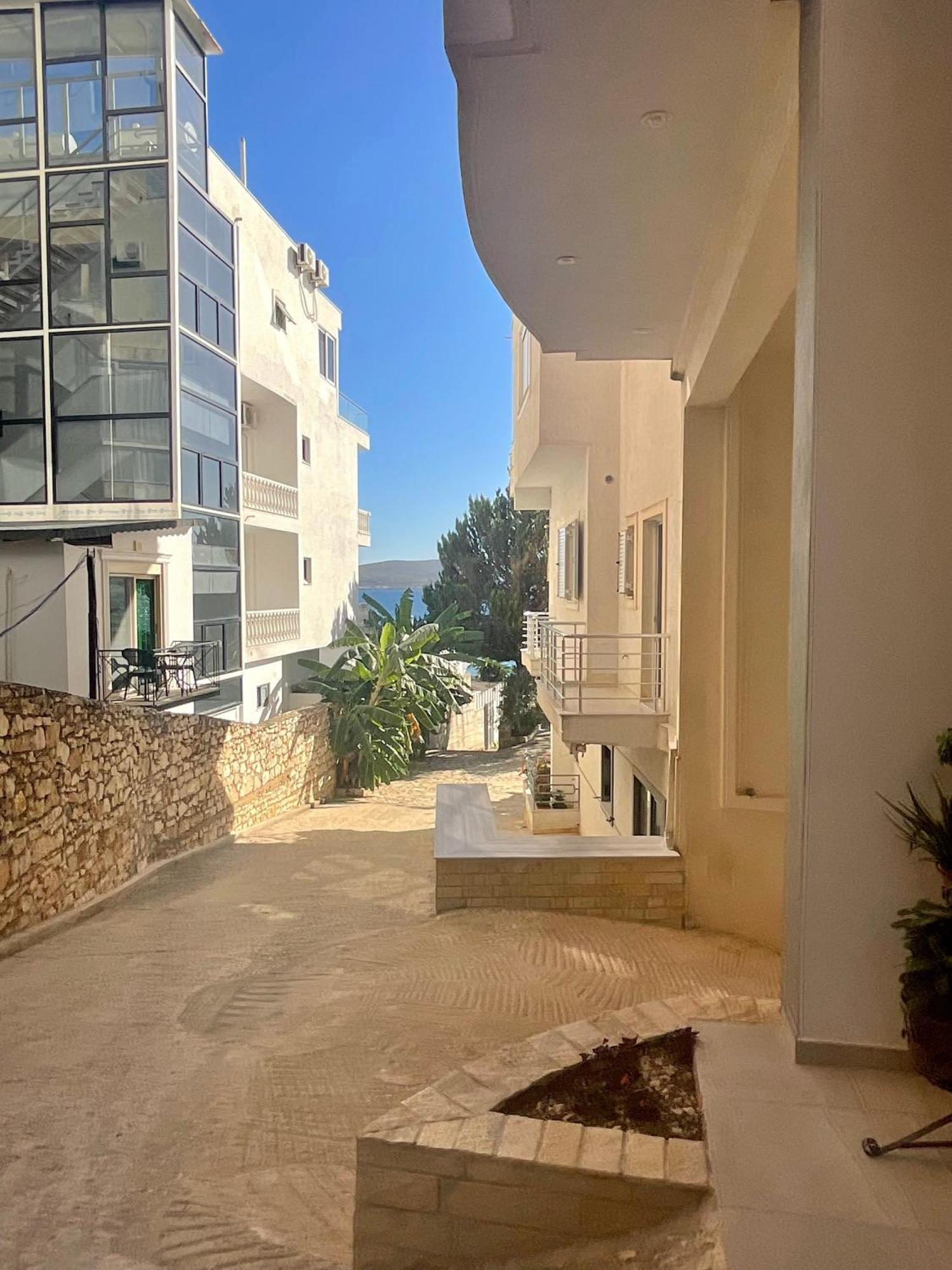 Mojito Beach Apartments With Free Parking Саранда Екстер'єр фото