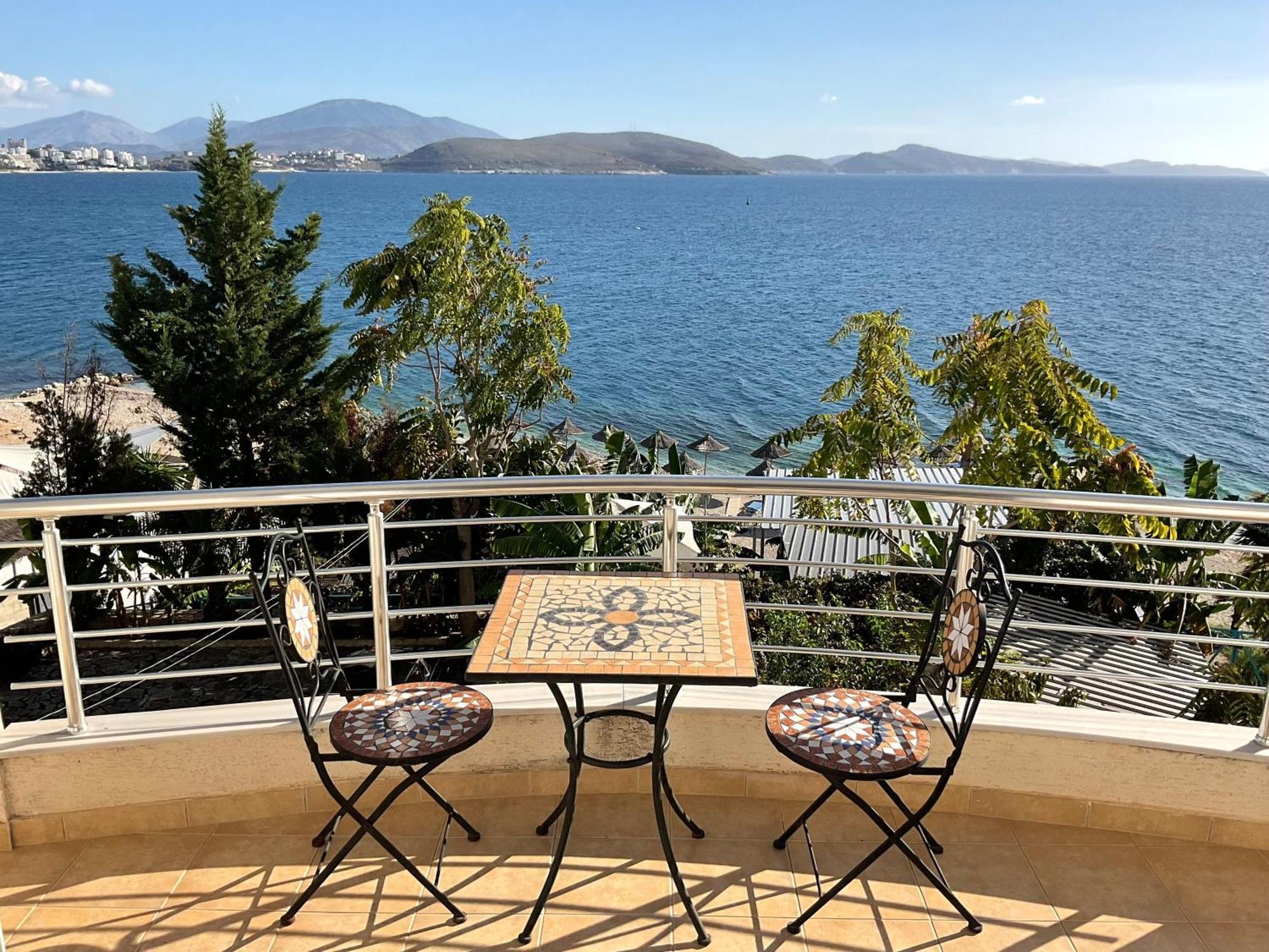 Mojito Beach Apartments With Free Parking Саранда Екстер'єр фото