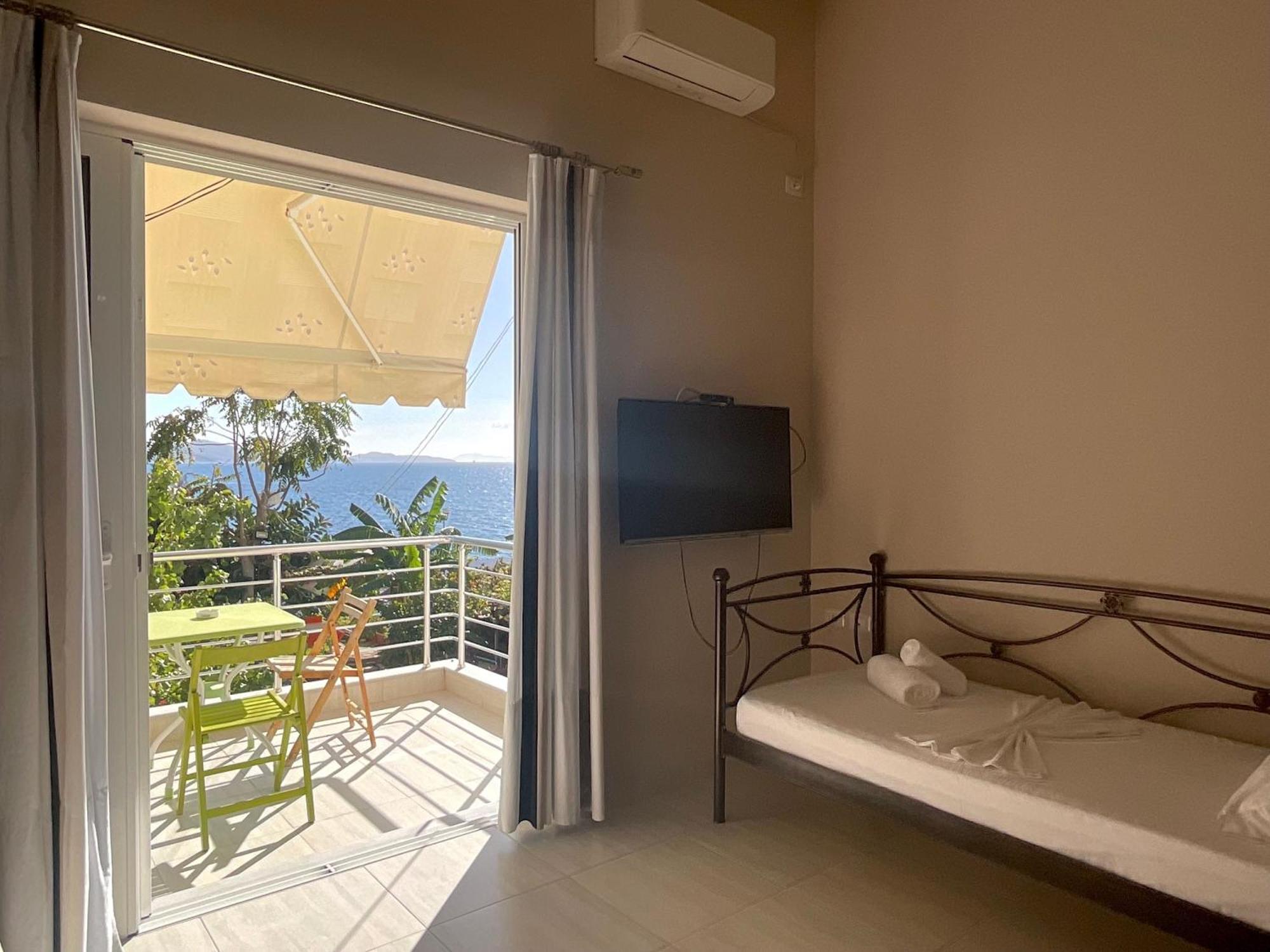 Mojito Beach Apartments With Free Parking Саранда Номер фото
