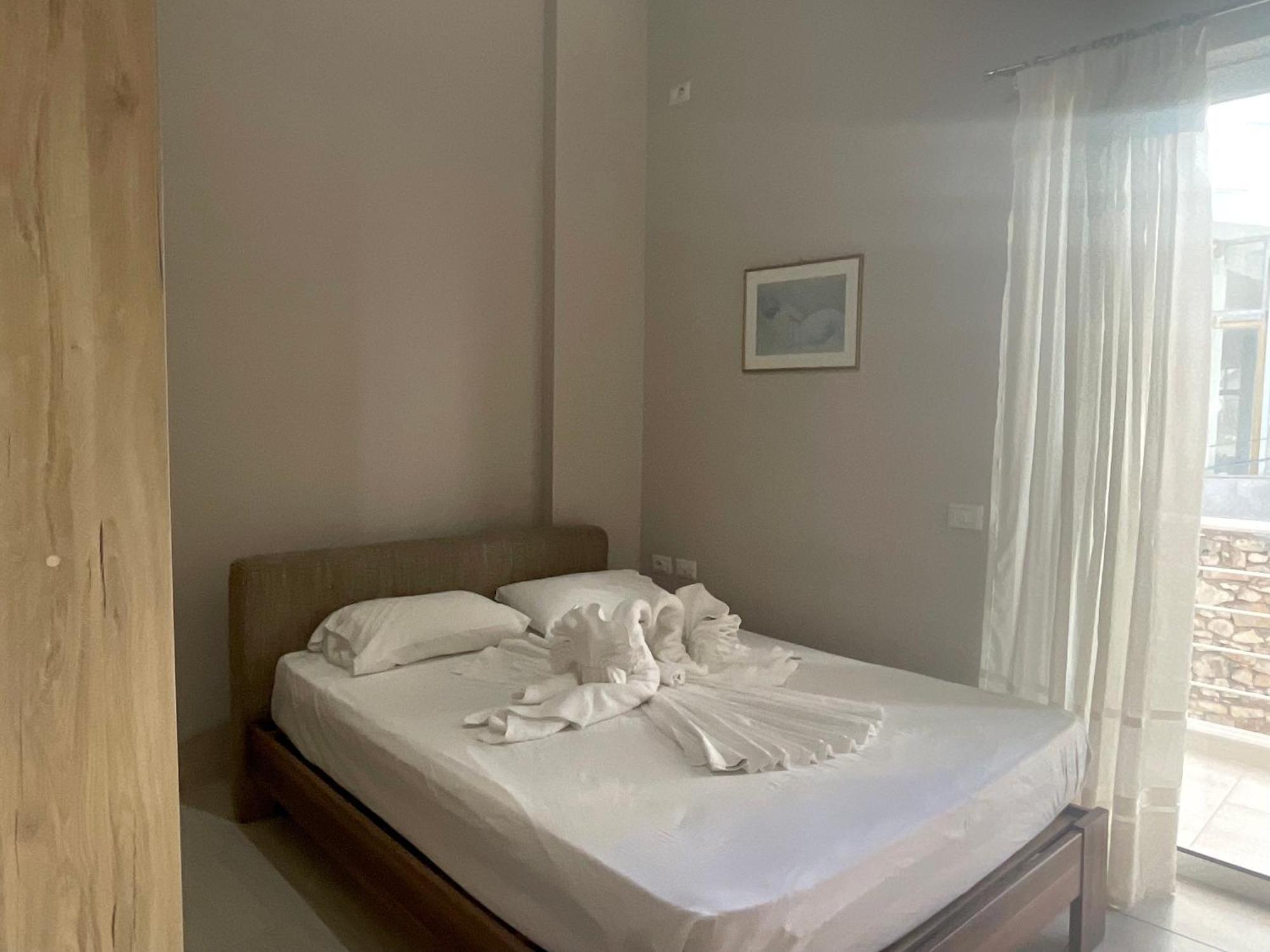 Mojito Beach Apartments With Free Parking Саранда Екстер'єр фото