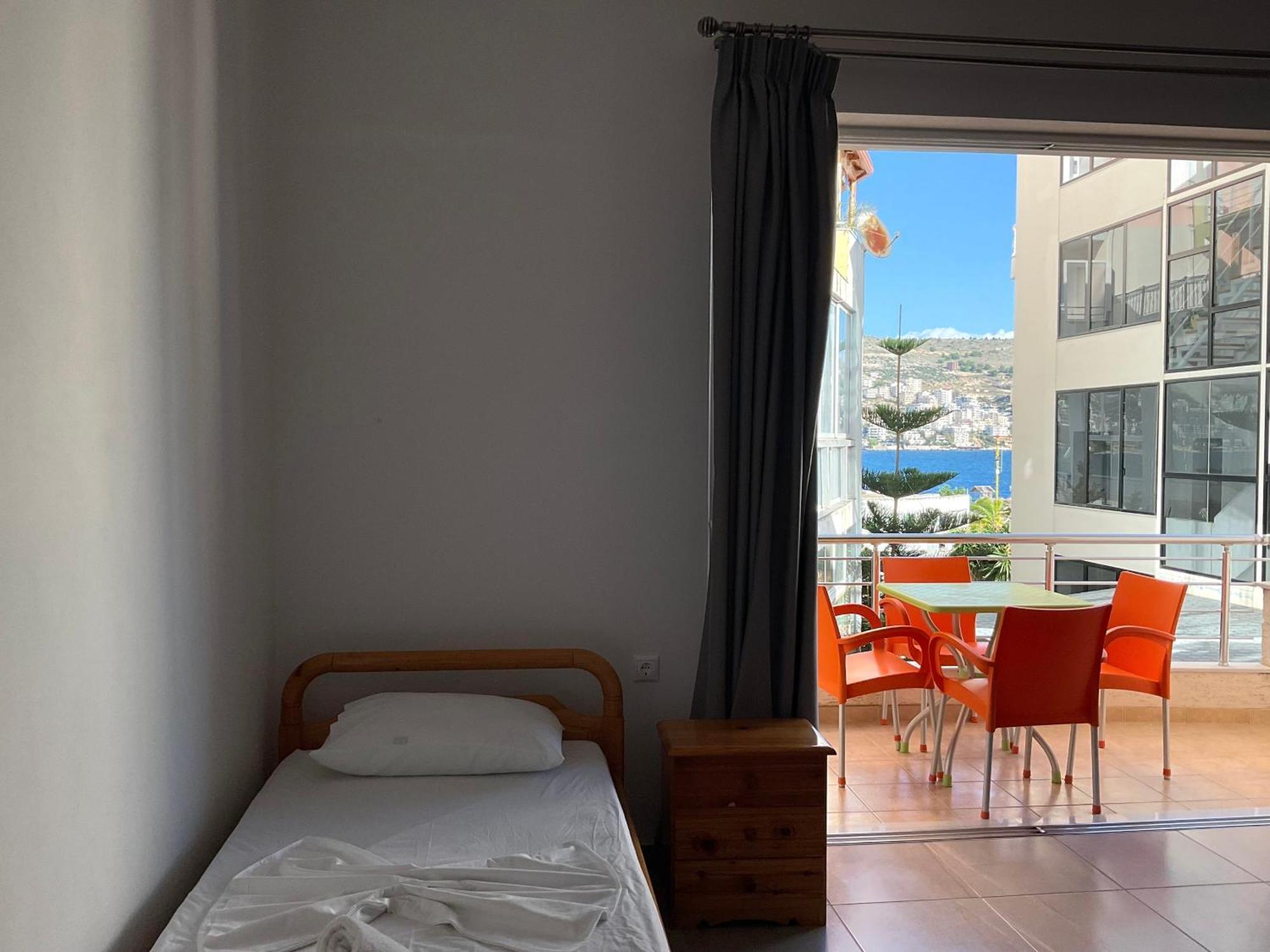 Mojito Beach Apartments With Free Parking Саранда Номер фото