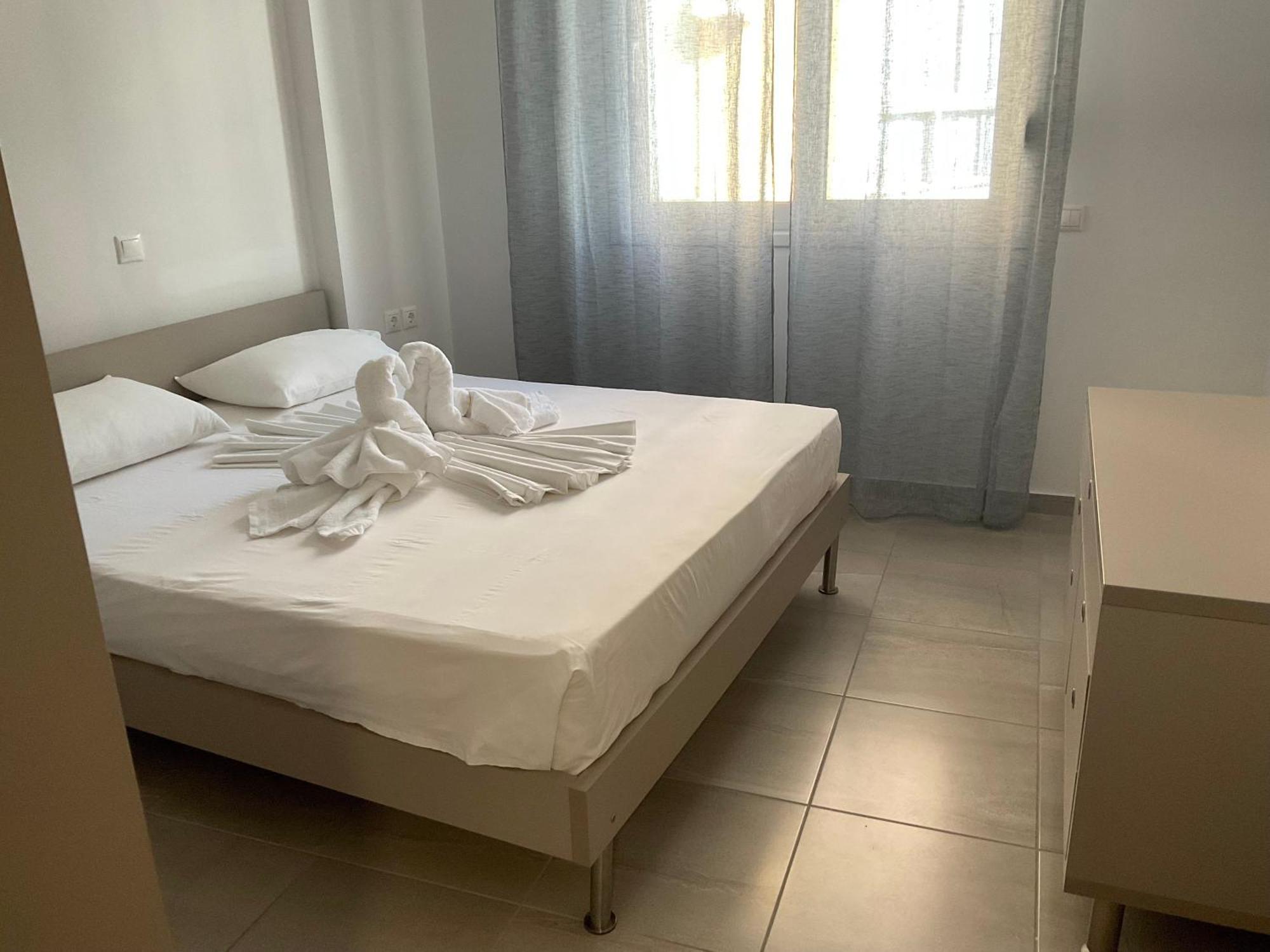 Mojito Beach Apartments With Free Parking Саранда Номер фото